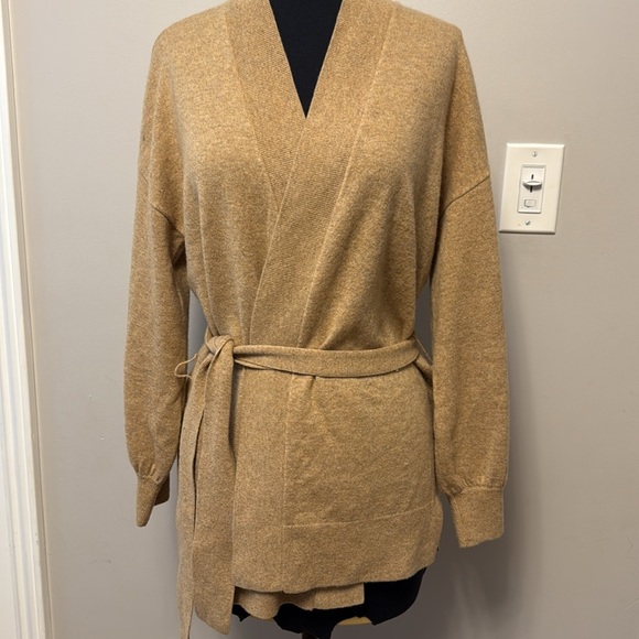 Ralph Lauren Tan Cardigan with Belt and V-Neck size XS - Picture 5 of 9